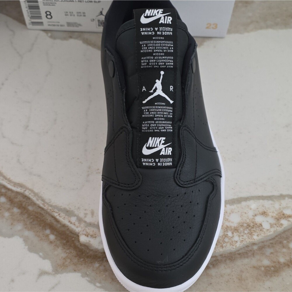 Jordan Women's Air Jordan 1 Retro Low Slip-On Black/White AV3918-001